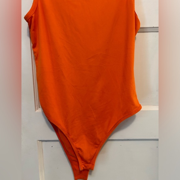 Bundle SHEIN sleeveless body suit size small get two for great price - Picture 3 of 5